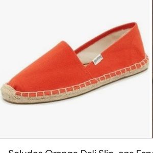 Soludos orange canvas espadrille loafer, size 8
